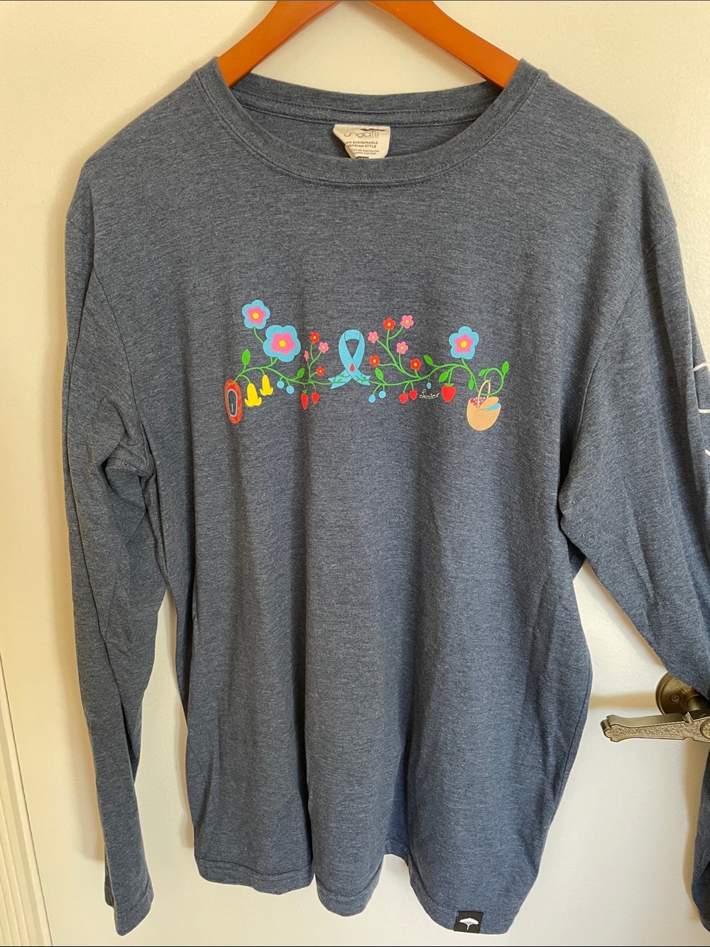 Heathered Blue Long Sleeve Floral Ribbon Graphic Tee Ontario Indigenous Women’s